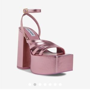 Steve Madden Thorne Pink Metallic Heels! Never worn!